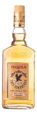Текила Tres Sombreros Beveland Gold, 0.7л