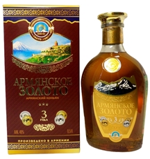 Коньяк Армянское золото 3 года в подарочной упаковке, 0.5л