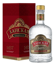 Водка Ханская в подарочной упаковке, 0.7л