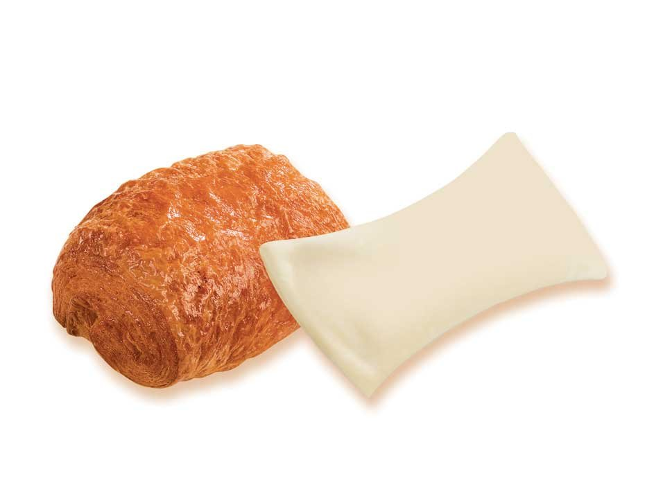 Слойка дрожжевая с вишней, 80г