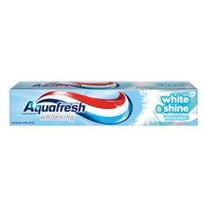 Зубная паста Aquafresh Сияющая белизна отбеливающая для тройной защиты полости рта с фтором, 75мл