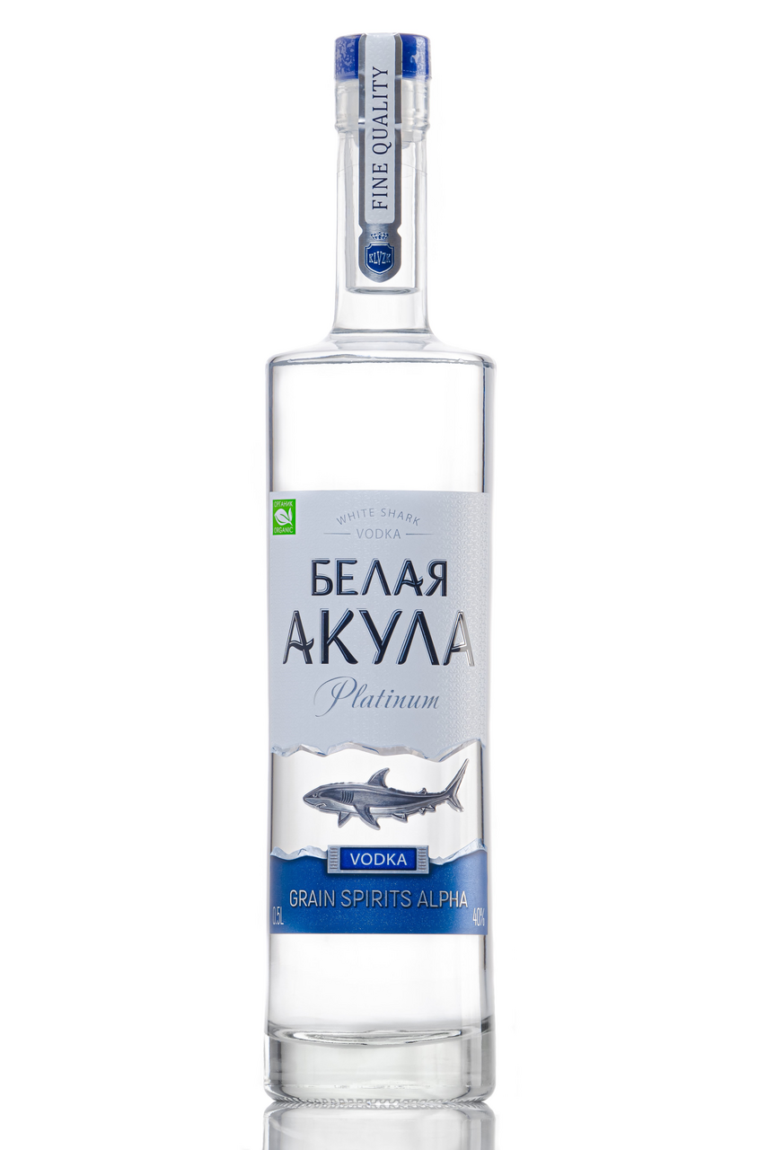 Водка Белая Акула Platinum, 0.5л