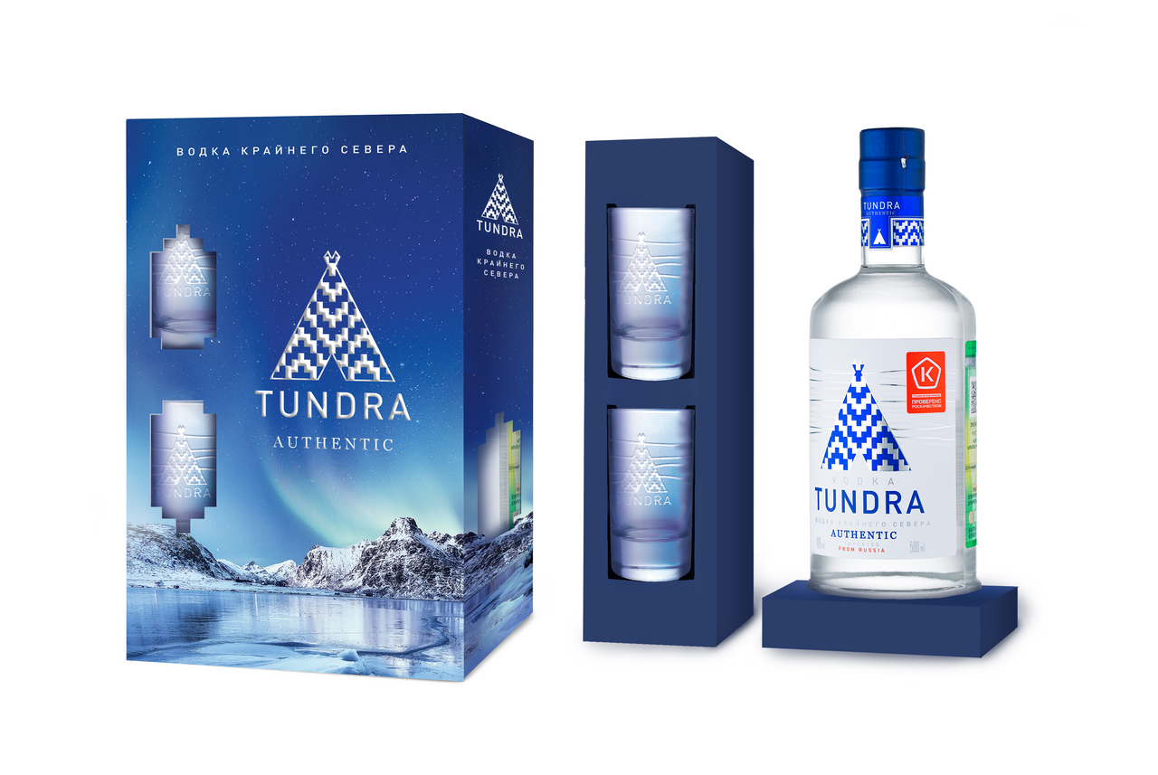 Изображение товара Водка Tundra Authentic в подарочной упаковке с двумя стопками, 0.5л