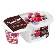 Йогурт Даниссимо Фантазия с ягодными шариками 6.9%, 105г