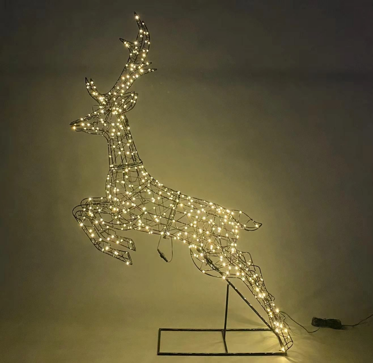 Tarrington House Фигура Олень 440Led, 140см