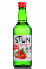 Аперитив Stun Soju клубника, 0.375л