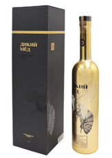 Водка Дикий Мед Премиальная Золотая в подарочной упаковке, 0.7л