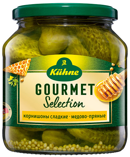 Огурцы маринованные Kuhne Сладкие корнишоны медово-пряные, 530г