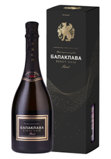 Вино игристое Балаклава Пино Нуар в подарочной упаковке розовое брют, 0.75л