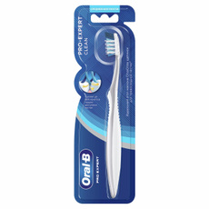 Зубная щетка Oral-B Complete 40 средняя жесткость