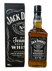 Виски Jack Daniel's Tennessee в подарочной упаковке, 0.7л