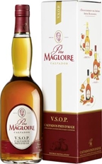 Кальвадос Pere Magloire VSOP в подарочной упаковке, 0.7л