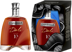 Коньяк Старейшина 10 лет в подарочной упаковке, 0.5л