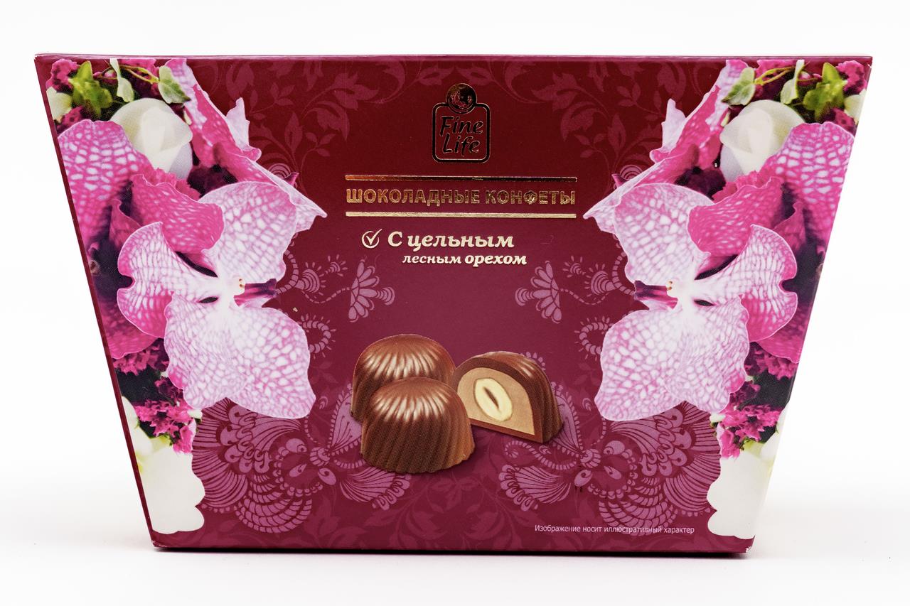 Шоколадные конфеты FINE FOOD FINESTRO с цельным лесным орехом, 135г