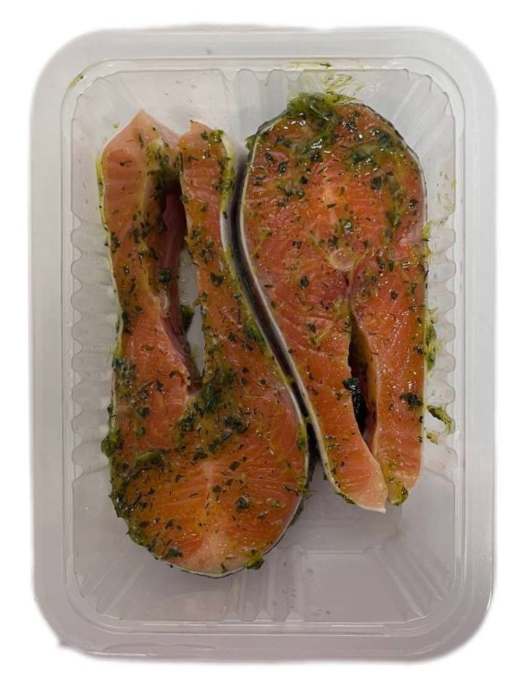 Изображение товара Форель стейк в маринаде чесночный с травами охлажденная, 350г