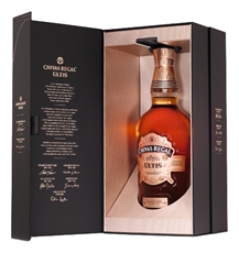 Виски шотландский Chivas Regal Ultis в подарочной упаковке, 0.7л