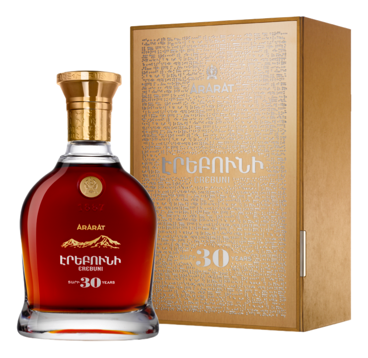 Коньяк Арарат Erebuni 30 лет в подарочной упаковке, 0.7л