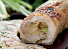 Рулет Павловская курочка Ароматный копчено-вареный с начинкой, ~470г