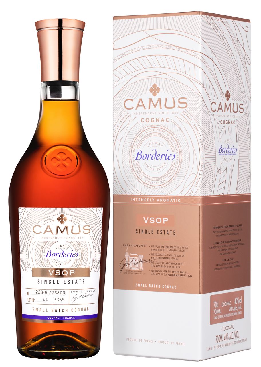 Коньяк Camus Borderies VSOP 4 года в подарочной упаковке, 0.7л