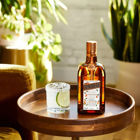 Самые известные ликеры - VI Самые известные ликеры - VI Cointreau, Curaçao, Куантро, апельсина, ликер, цедры, является, также, горького, апельсиновый, цедра, Кюрасао, сухой, Гарлюш, аперитив, апельсиновым, название, коктейли, бренд, который