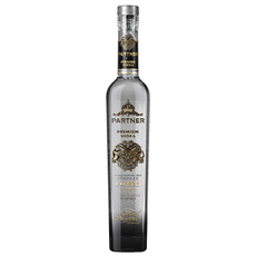 Водка Partner в подарочной упаковке, 0.7л